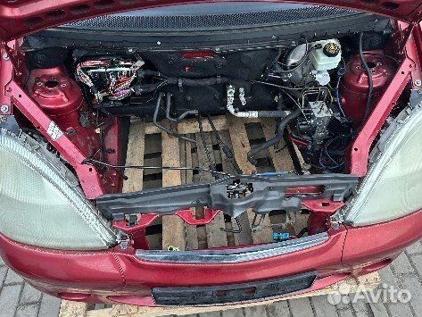 Уплотнитель двери передней правой Mercedes-Benz160750