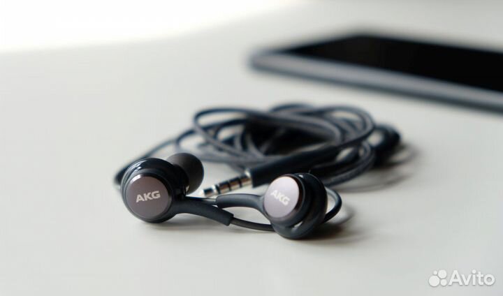 Наушники Samsung AKG