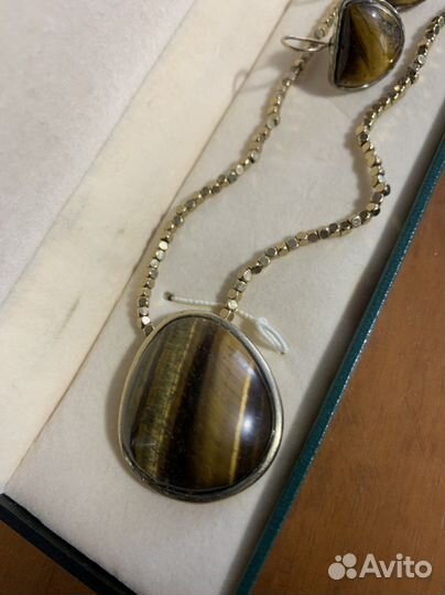 Камень тигровый глаз