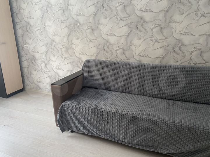 2-к. квартира, 43 м², 1/5 эт.