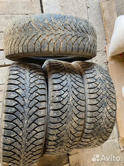 Nordman Nordman 4 215/65 R16