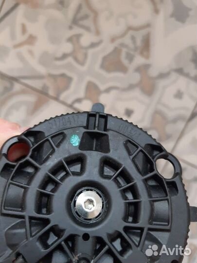 Моторчик зеркала Хендай Солярис