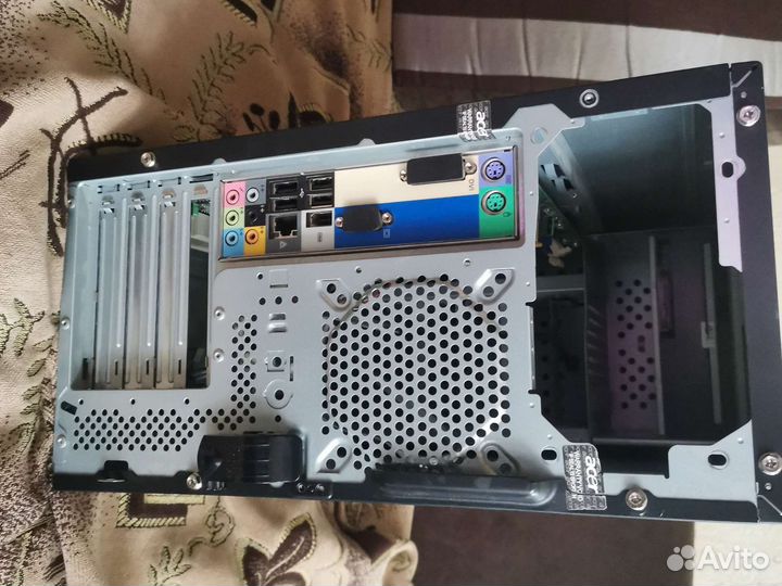 Корпус для пк материнской платой