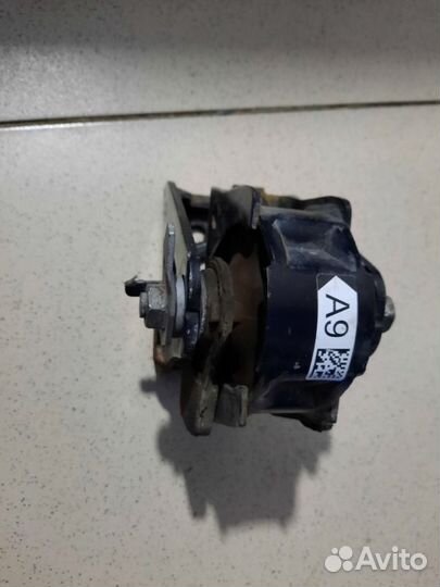 Подушка кпп передняя Тoyota Corolla E180 2014+