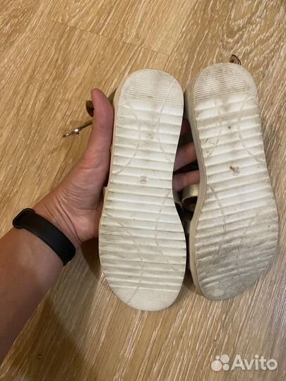 Сандалии для девочки