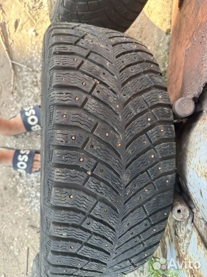 Michelin X-Ice North 4 225/45 R18