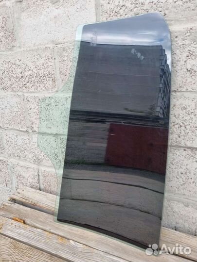 Стекло задней левой двери Ssang Young Action New