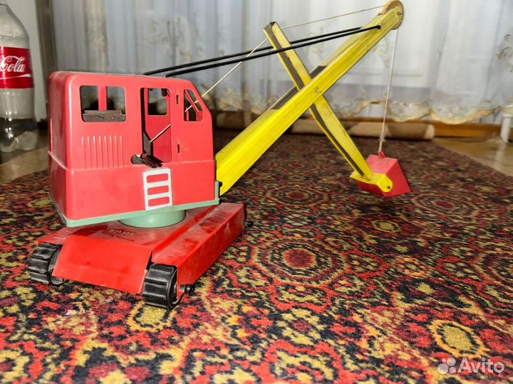 Игрушка экскаватор СССР 1977 год