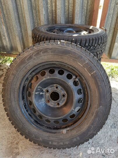 Комплект зимних колес Nokian Nordman5 195/65R15