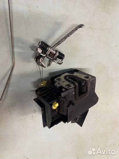 Замок двери задней левой Renault Logan 2