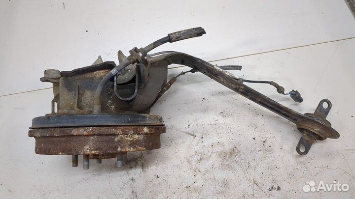 Ступица (кулак, цапфа) левая задняя Ford Focus 3