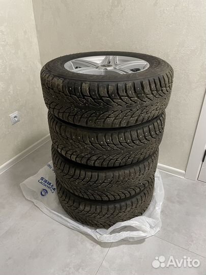 Диски и шины Hakkapeliitta 215/65 r16