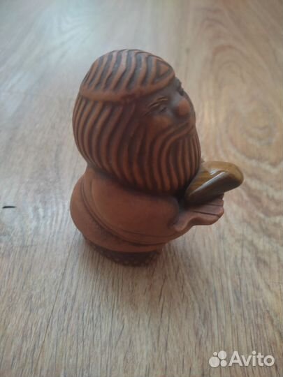 Домовой с камнем оберег для дома