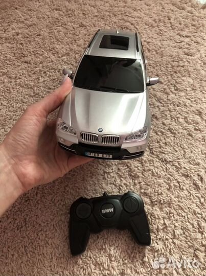 Машина BMW X5 радио