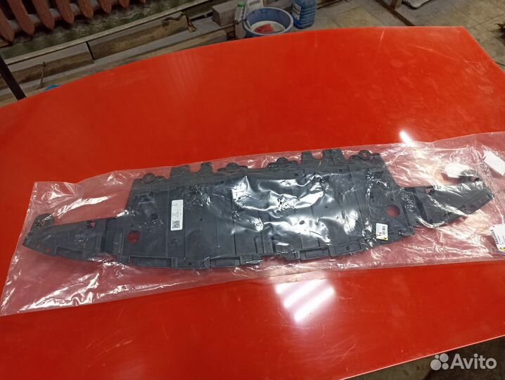 Пыльник переднего бампера Opel Astra J