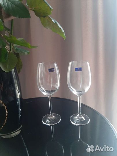 Бокалы для вина новые