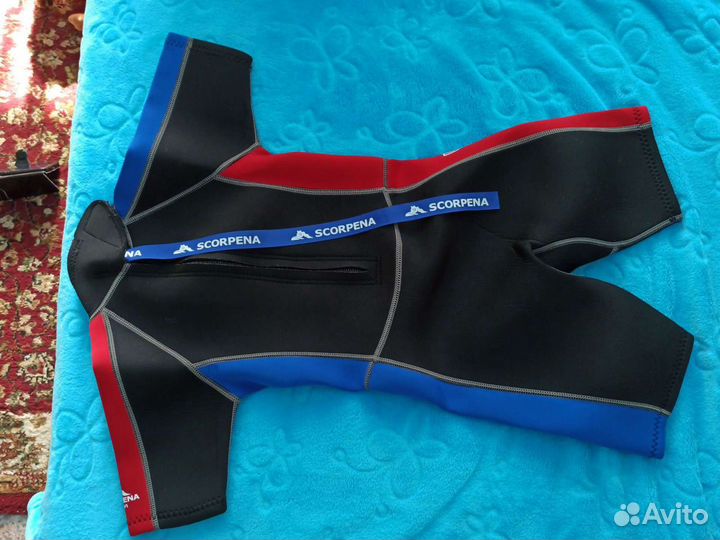 Гидрокостюм детский идеальное состояние