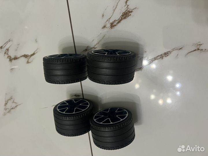 Lego technic bugatti 42083 новые колёса