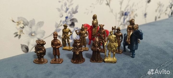 Оловянные солдатики Киндер сюрприз