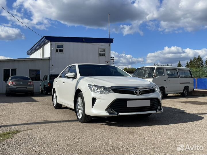 Toyota Camry, 2015