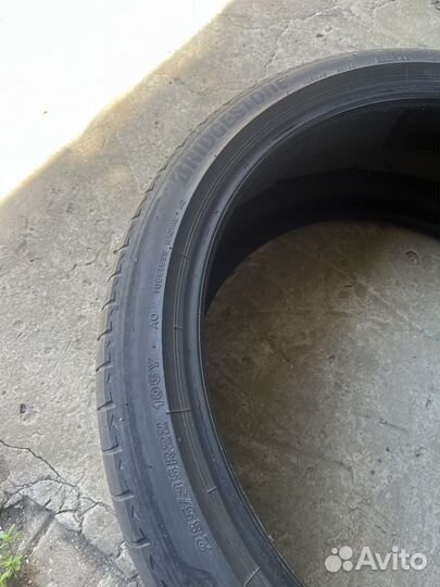 Bridgestone Turanza T005 285/35 R22