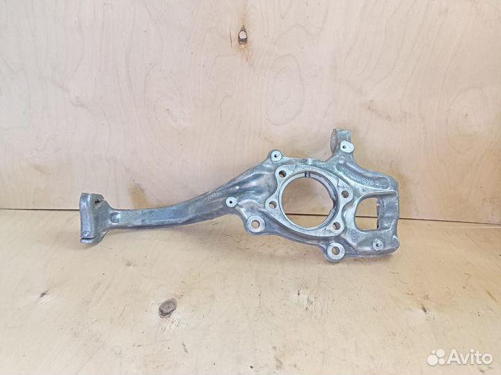 Кулак поворотный правый Audi A4 B8