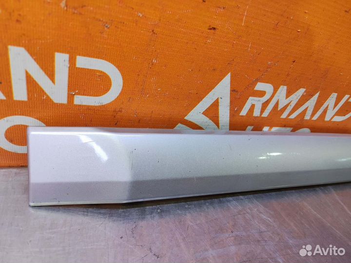 Накладка молдинга двери задняя левая Mitsubishi