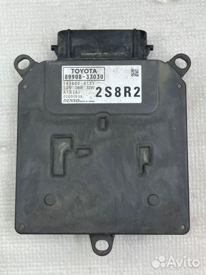 Блок розжига фары правый Toyota Camry V70