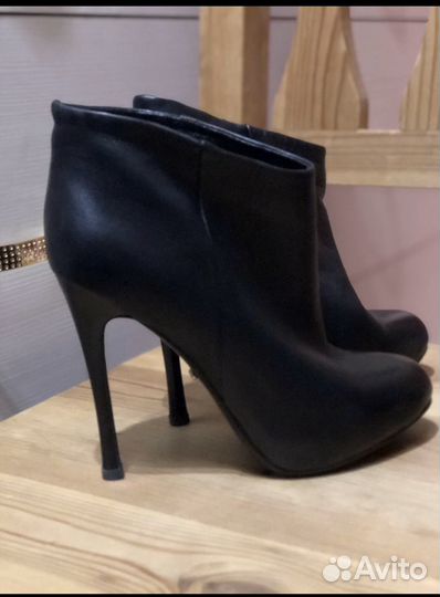 Ботильоны Vitacci (нат кожа)