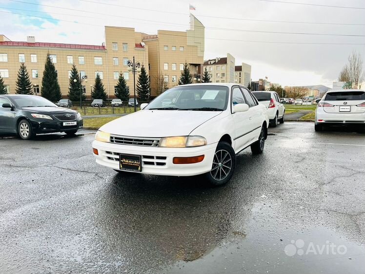 Фото Тойота Карина (Toyota Carina)