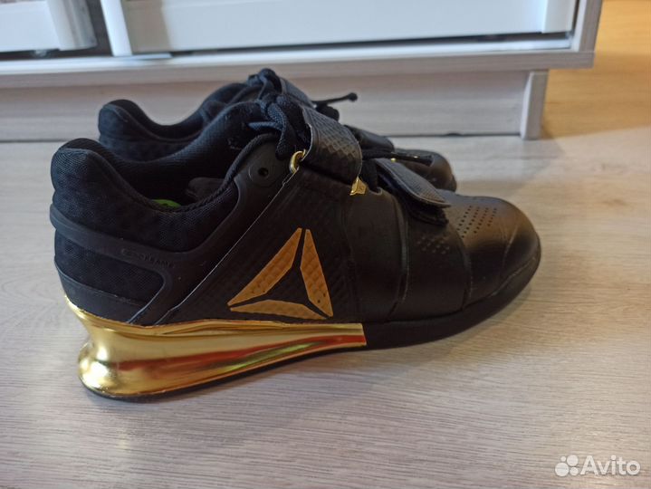 Reebok legacy lifter