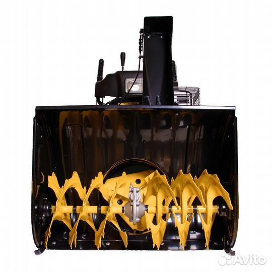 Бензиновый снегоуборщик Champion STT1170E