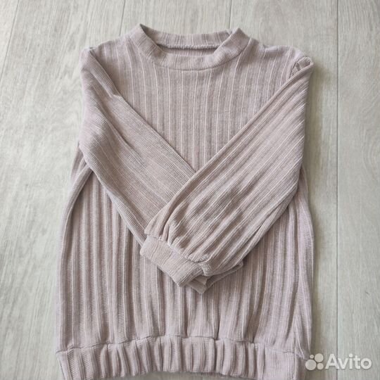 Отдам бесплатно вещи размер 40