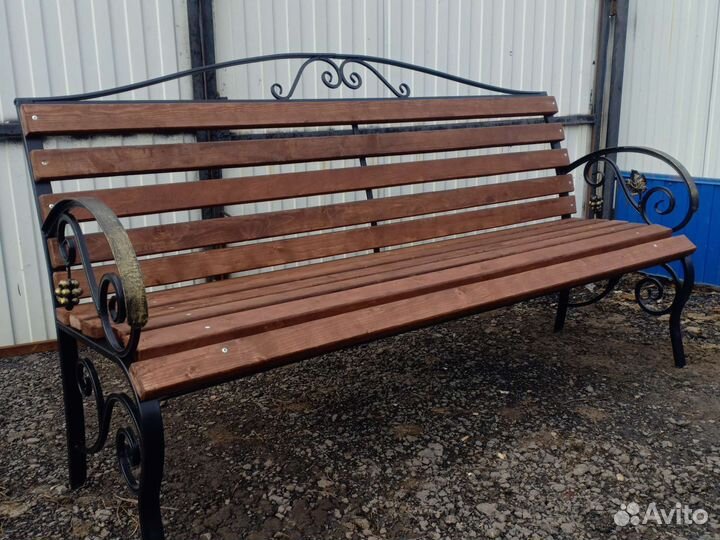 Скамейки с элементами ковки