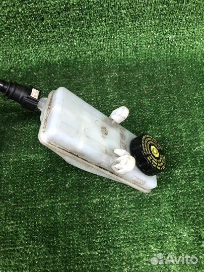 Главный тормозной цилиндр Peugeot 308