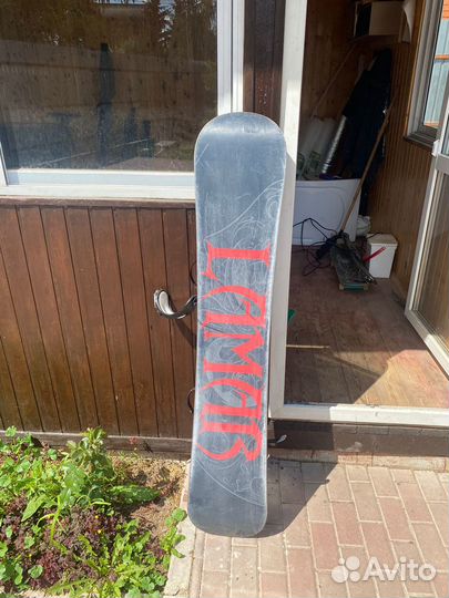 Сноуборд и ботинки