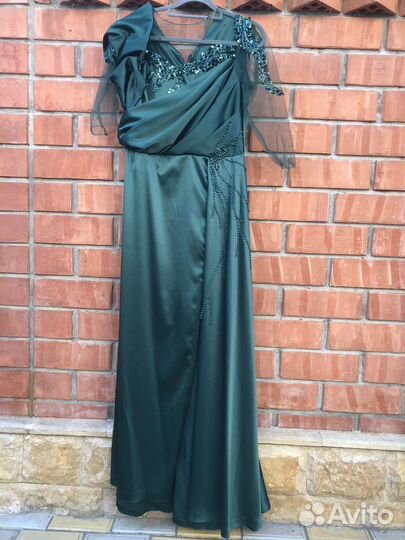 Платье вечернее в пол