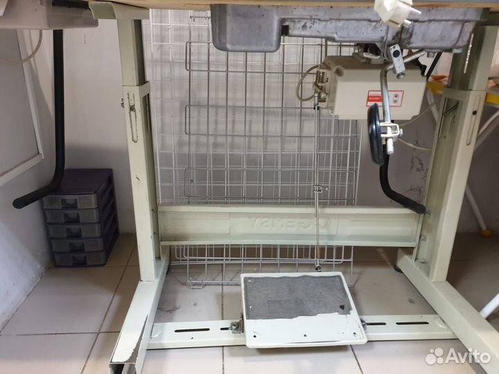 Швейная машинка бу