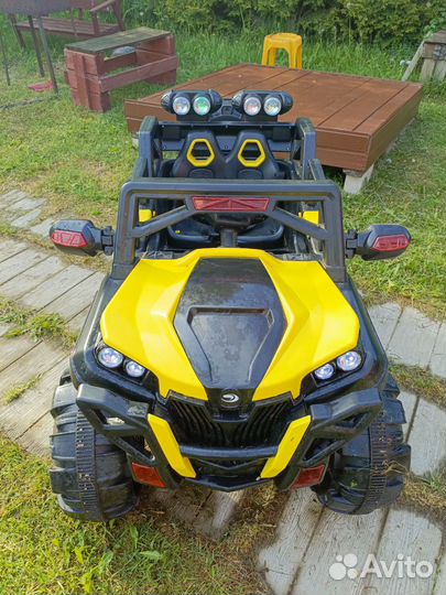 Детский электромобиль