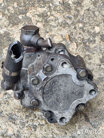 Насос гидроусилителя Пассат Б-5