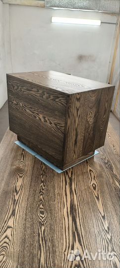 Тумба прикроватная массив дерева новая в наличии