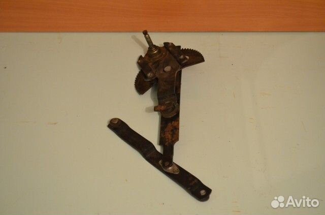 Механизм стеклоподъемника газ 2410, 3110, 31029