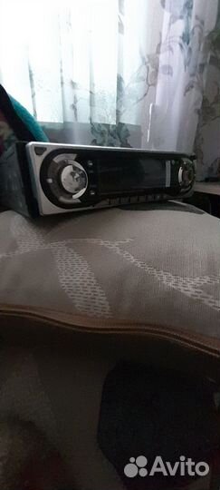 Кассетная автомагнитола