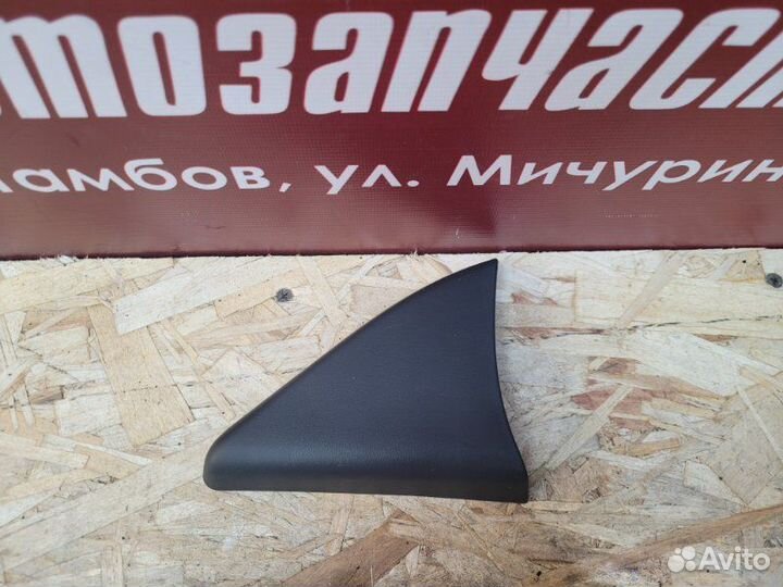 Уголок зеркала передний левый Renault Logan