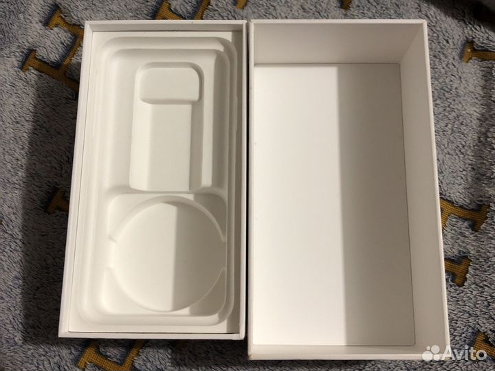 Коробка на айфон 10