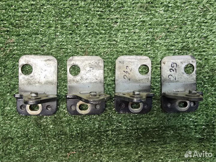 Петли дверей Audi A6 4F/C6