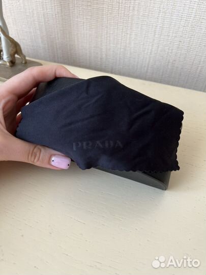 Солнцезащитные очки Prada оригинал