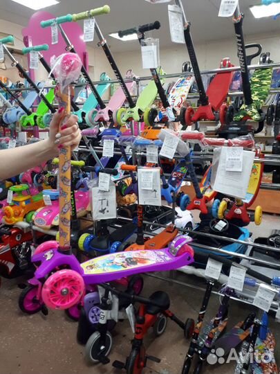 Самокат 3кол. барби упр. накл., кол. pu 120 и 2х80