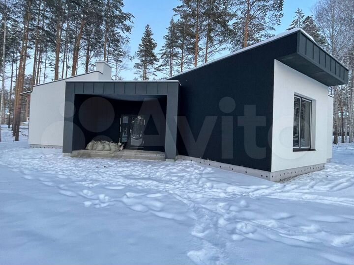 Дом 250 м² на участке 12 сот.