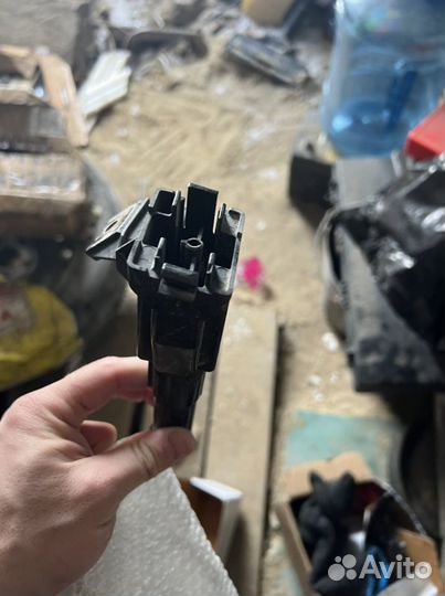 Форсунка омывателя фар lx570 с 07 по 12